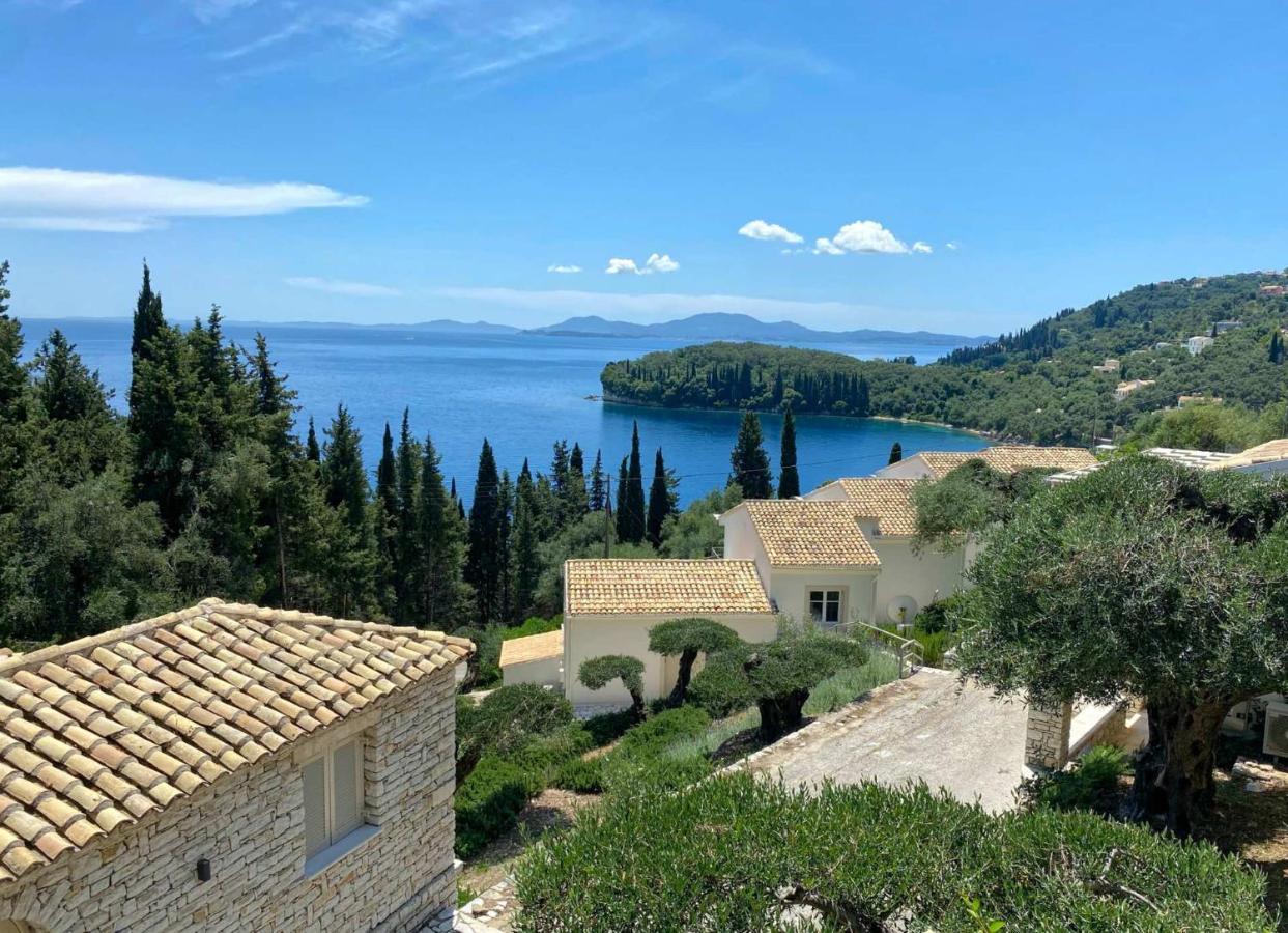 Paleopetres K-nine Hébergement de vacances *
